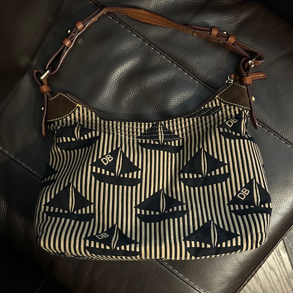 Dooney & Bourke Black and Tan Sailboat Patterned Women's Bag